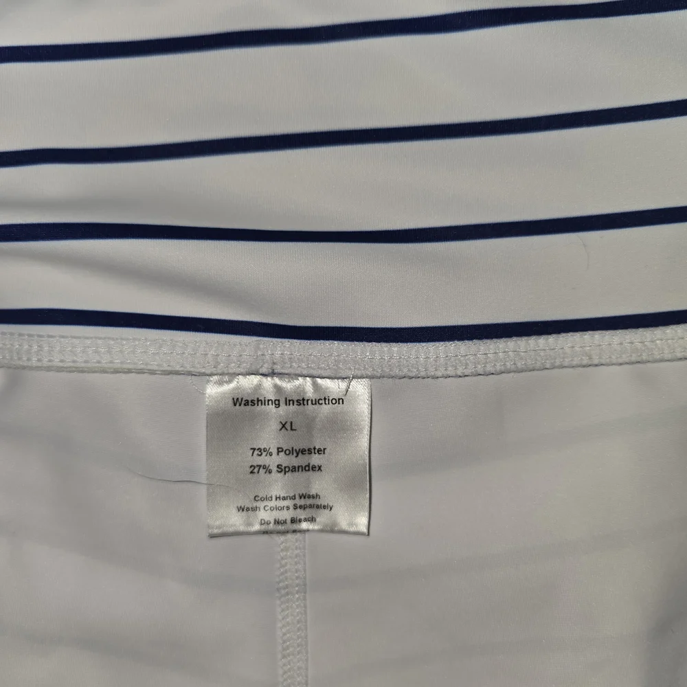 Brand New Never Worn KIAVA Navy and White Striped Athletic Capris - Picture 2 of 3